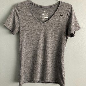 Nike Men’s The Nike Tee Grey Athletic Fit Dri Fit Size M